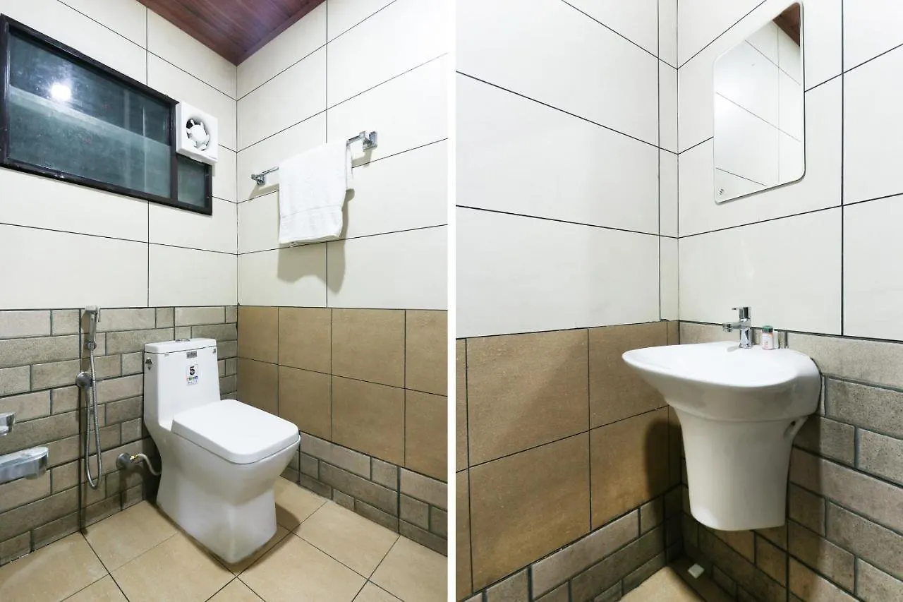 Oyo 44050 Central Queens Hotel Kochi